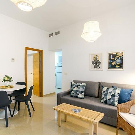 Apartamentos Diaber San Leandro Σεβίλλη Εξωτερικό φωτογραφία