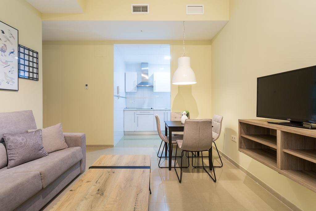 Apartamentos Diaber San Leandro Σεβίλλη Εξωτερικό φωτογραφία